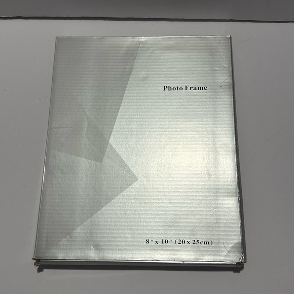 Gold Accent Picture Frame with Minimalist Design - Picture 7 of 7